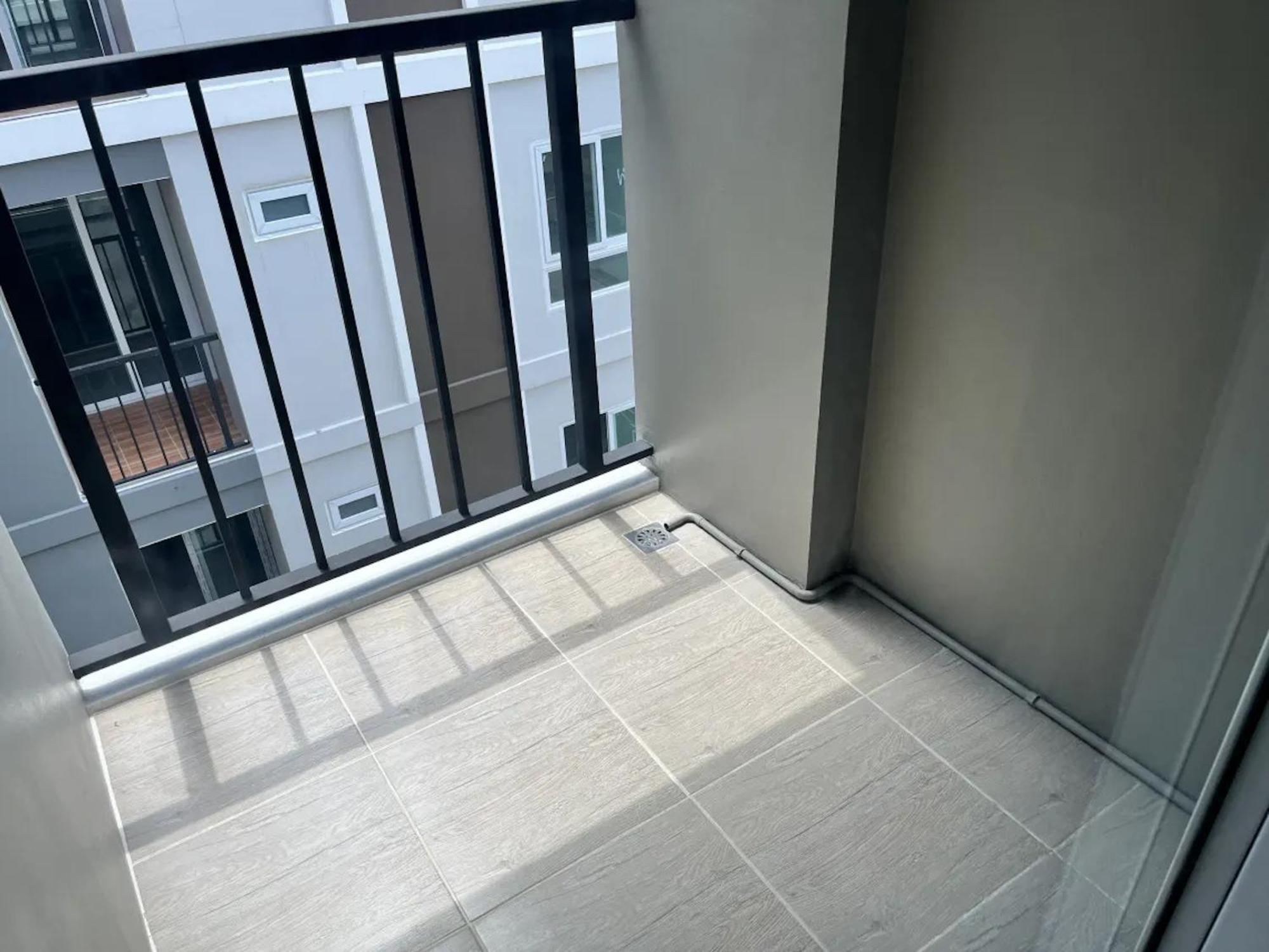 Zayn Express & Suites Bangkok Exterior foto
